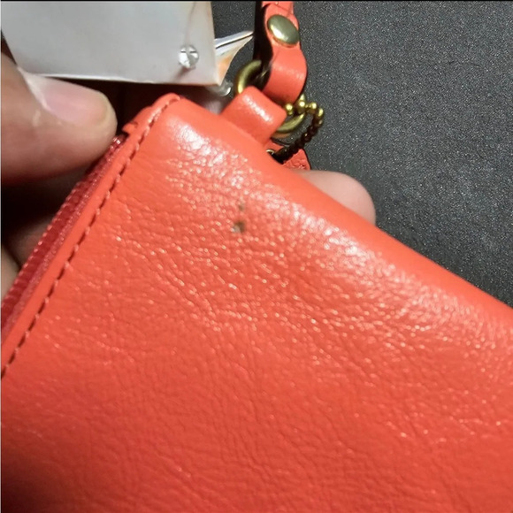 Coach B4/TeaRose Small Zippered Leather Wristlet Clutch Purse F49475 New W/ Tag - Picture 3 of 6